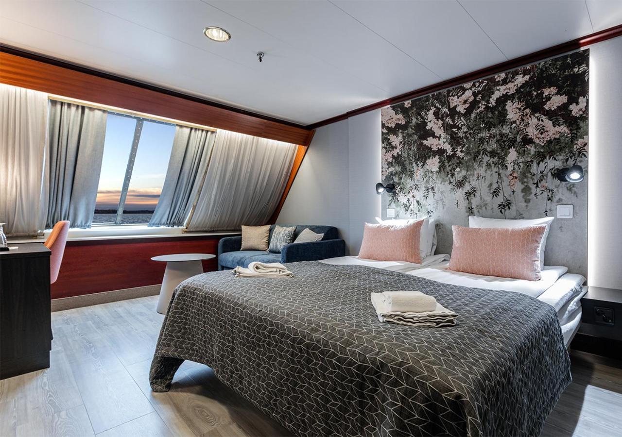 Viking Line Ferry Gabriella - 2-Night Cruise Stockholm-Helsinki-Stockholm Hotel Стая снимка