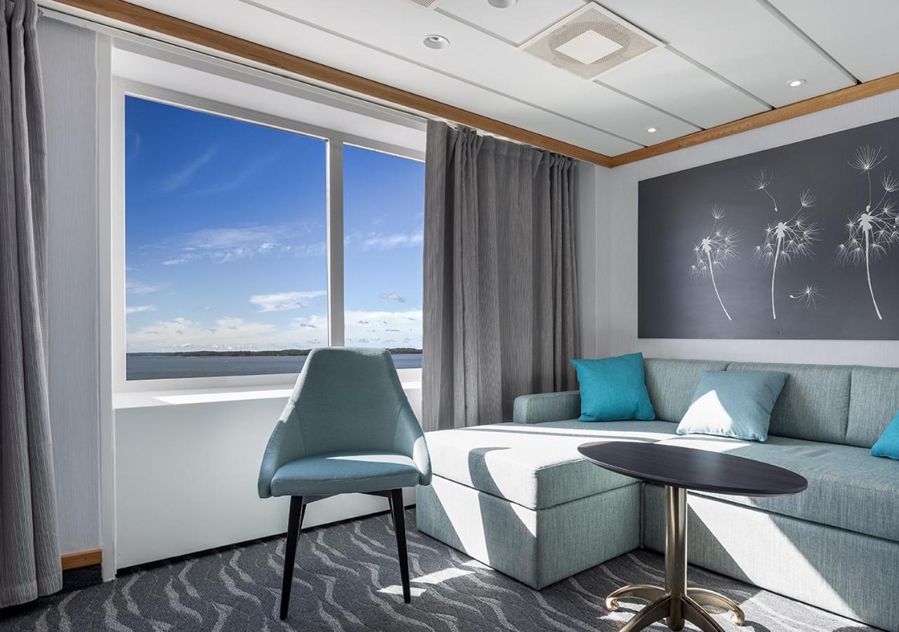 Viking Line Ferry Gabriella - 2-Night Cruise Stockholm-Helsinki-Stockholm Hotel Екстериор снимка