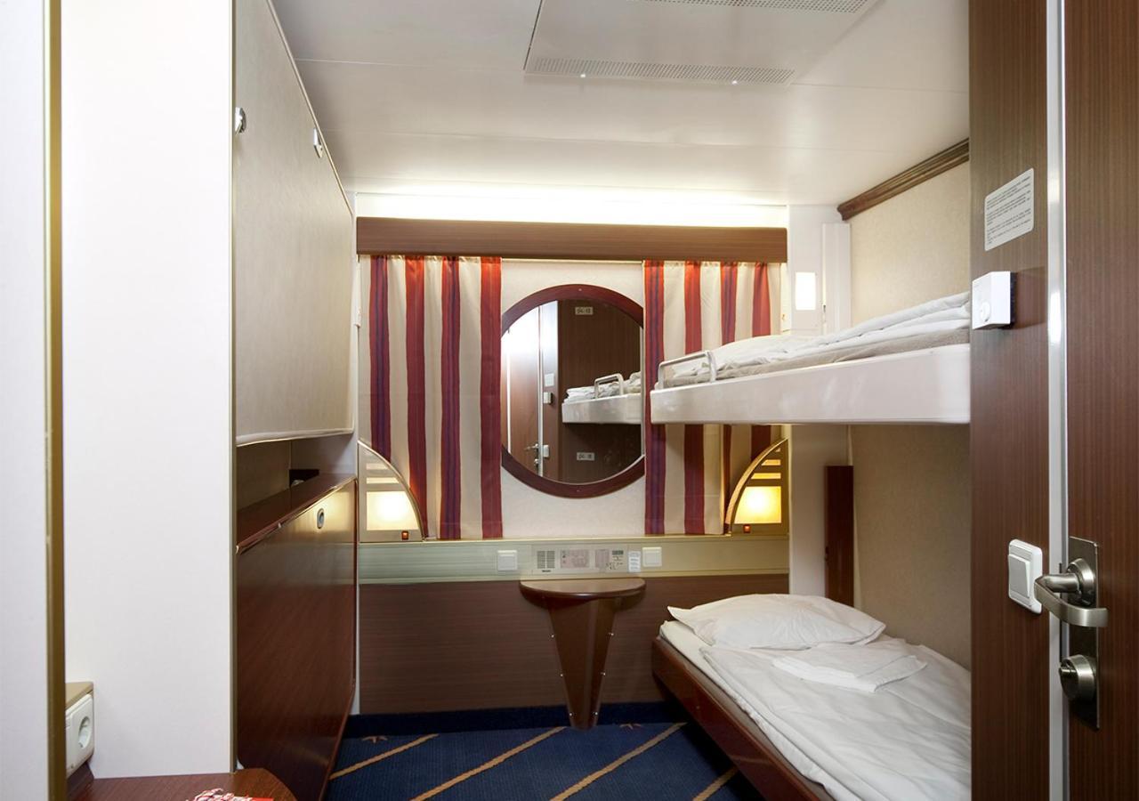 Viking Line Ferry Gabriella - 2-Night Cruise Stockholm-Helsinki-Stockholm Hotel Стая снимка